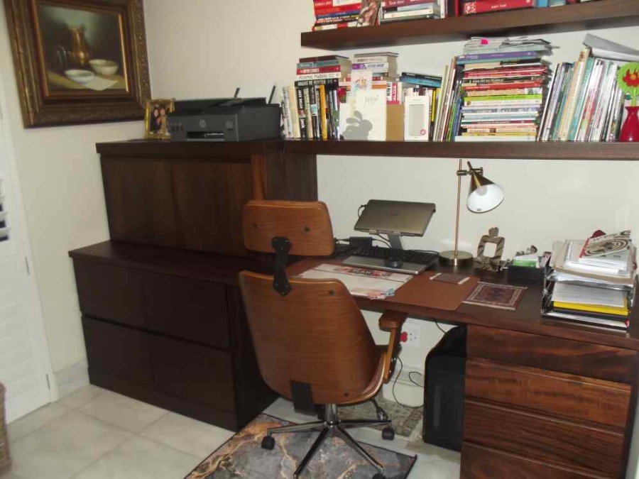2 Bedroom Property for Sale in Bloubergstrand Western Cape